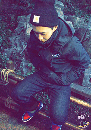 ホリスターパーカーコーデ2