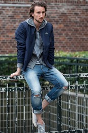 パーカーの着こなし (5)