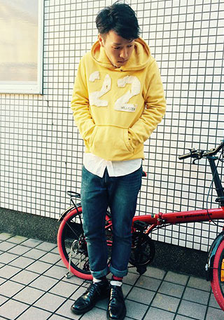 ホリスターパーカーコーデ1