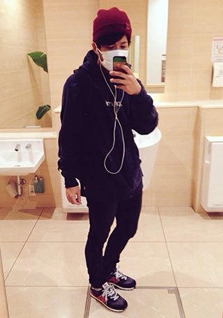 シュプリームパーカーコーデ4