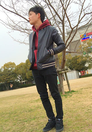 STUSSYパーカーコーデ4