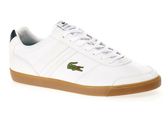 ラコステスニーカー1