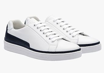 プラダスニーカー3