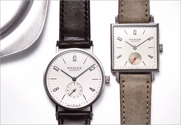 ノモス グラスヒュッテ 時計