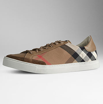 バーバリースニーカー1