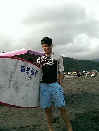 ビラボン-ボードショーツコーデ