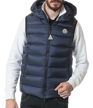 モンクレールダウンベスト1