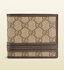 グッチ二つ折り財布3