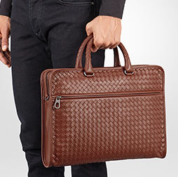 ボッテガビジネスバッグ1