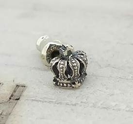 ライオンハートピアス3