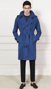 アクアスキュータムトレンチコーデ3