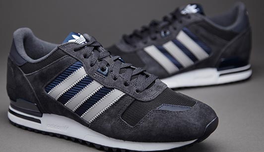 アディダススニーカー2