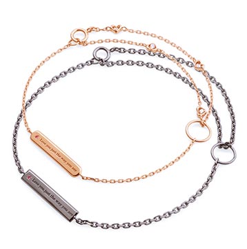 THEKISSペアブレスレット1