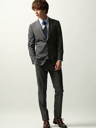 アバハウススーツ1