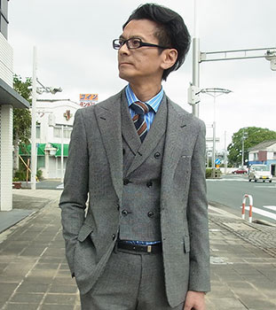 トゥモローランドスーツ3