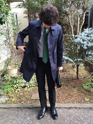 ステンカラーコートスーツコーデ3