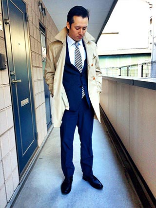 トレンチコートスーツコーデ3