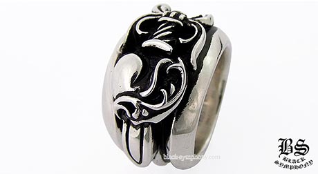 クロムハーツ指輪1