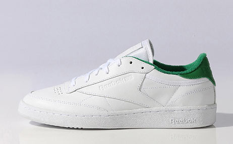 リーボックスニーカー1