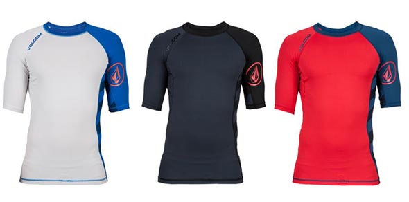 VOLCOMラッシュガード1