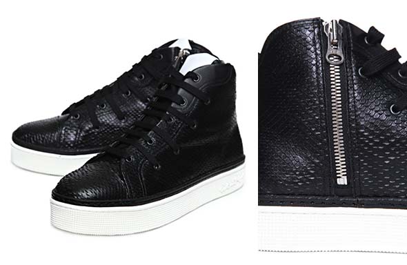 ホワイトフラッグス