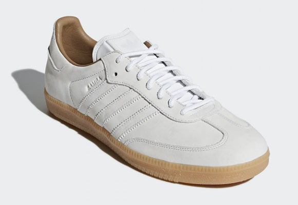 アディダススニーカー通勤