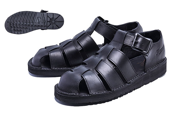 ダナー アウトドアサンダル1