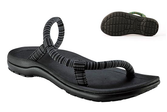 モンベル アウトドアサンダル1