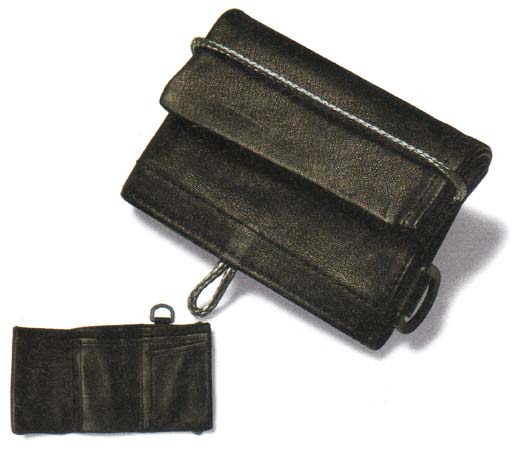 ダマスキーナ ミニ財布