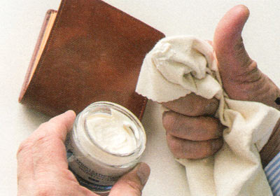 革財布 手入れ2