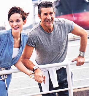 Ｔシャツ カーディガン腰巻き