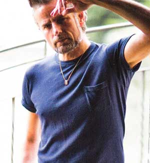 Ｔシャツ ネックレス