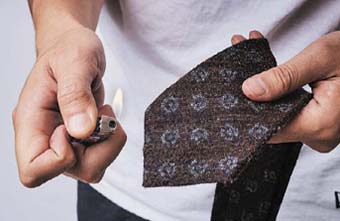 ネクタイ ほつれ除去