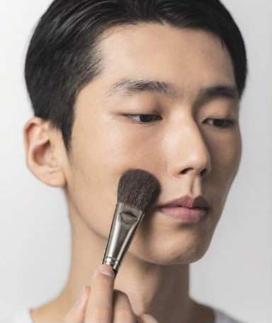 男性 血色をよく見せる