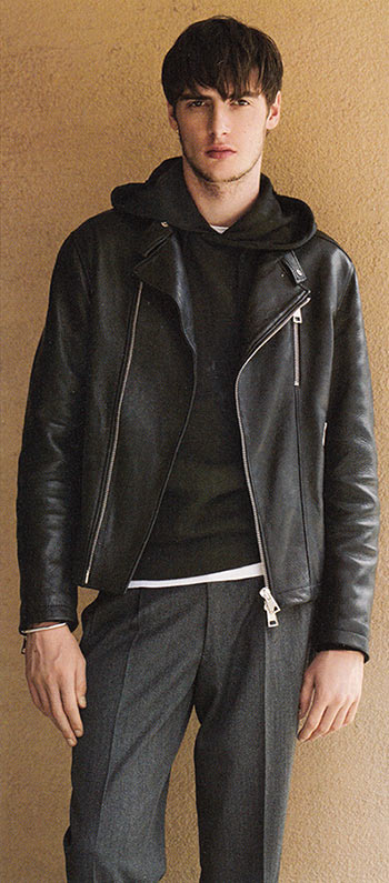 パーカー×レザージャケット