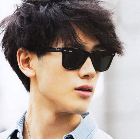 レイバン「ウェイファーラー」