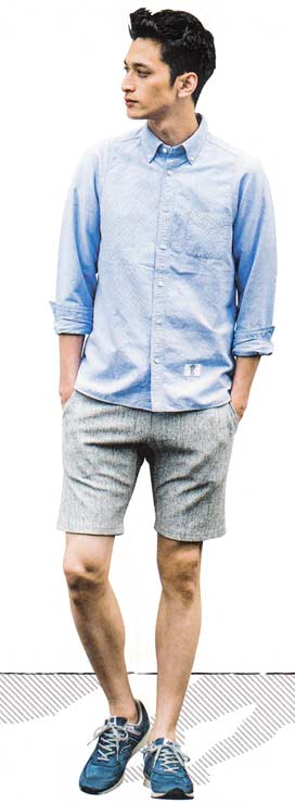 ショーツ×スニーカー