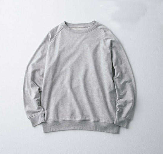 コモリ スウェット