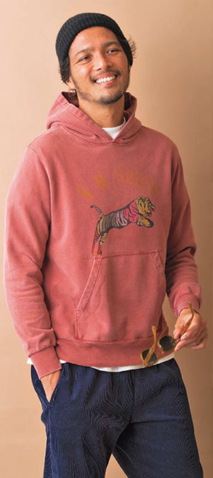 オーラリー パーカー2